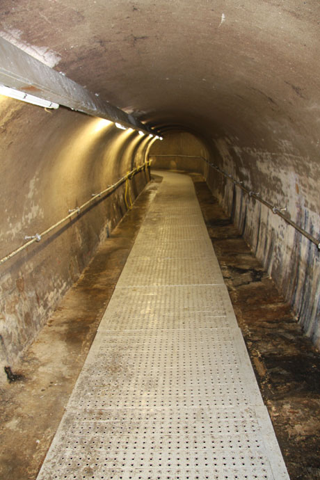 inside-sewers-brussels (3) inside-sewers-brussels (3)
