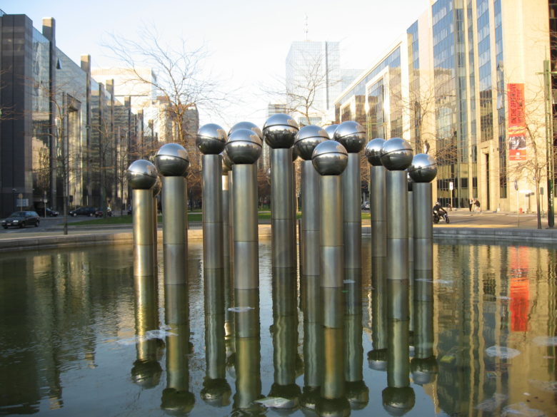 Fountain by Pol Bury